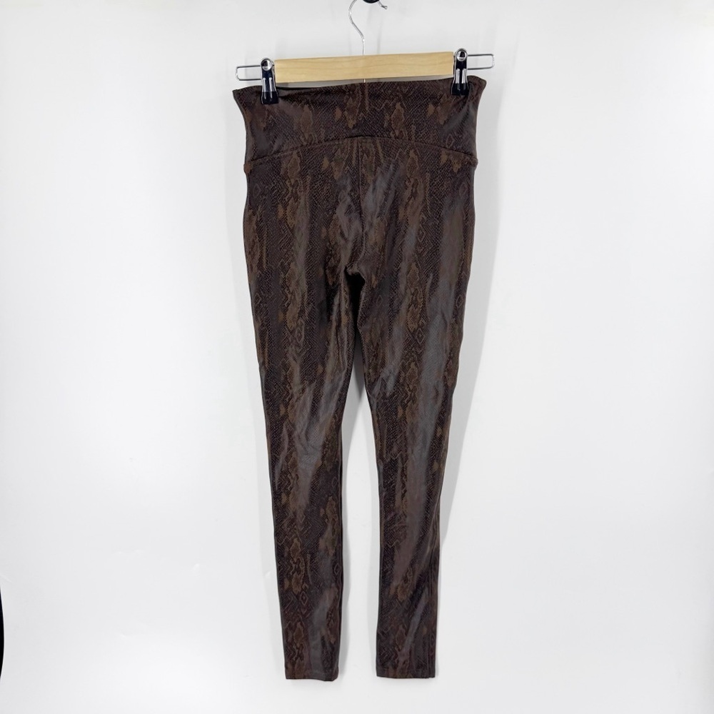 ✅ Spanx Brown Snake Print Faux Leather Leggings Size‎ MEDIUM